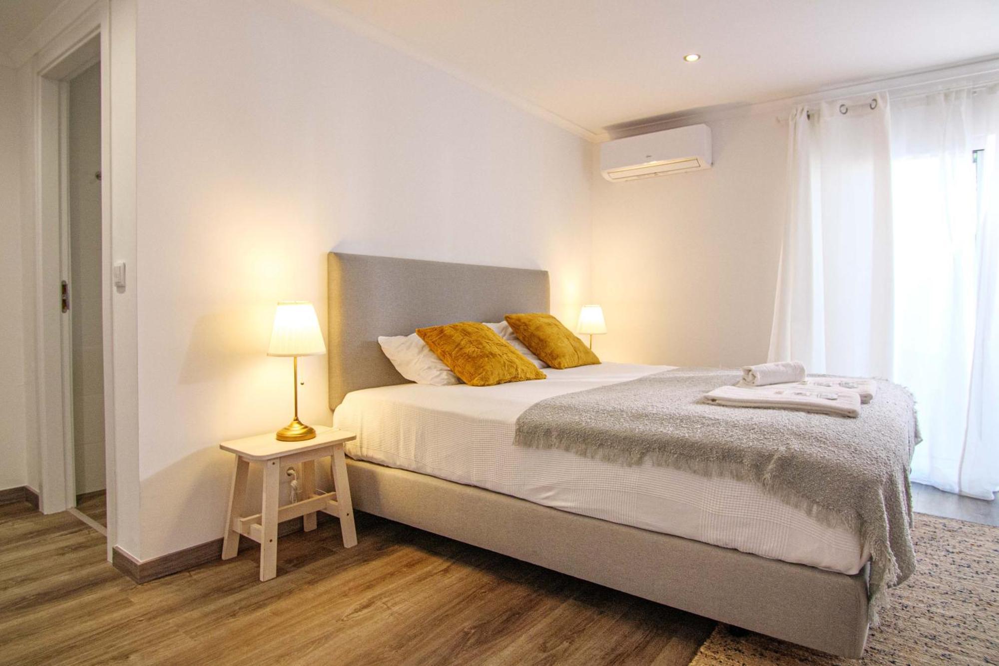 Pine House - Faro Airport, Beach And City Center Zewnętrze zdjęcie