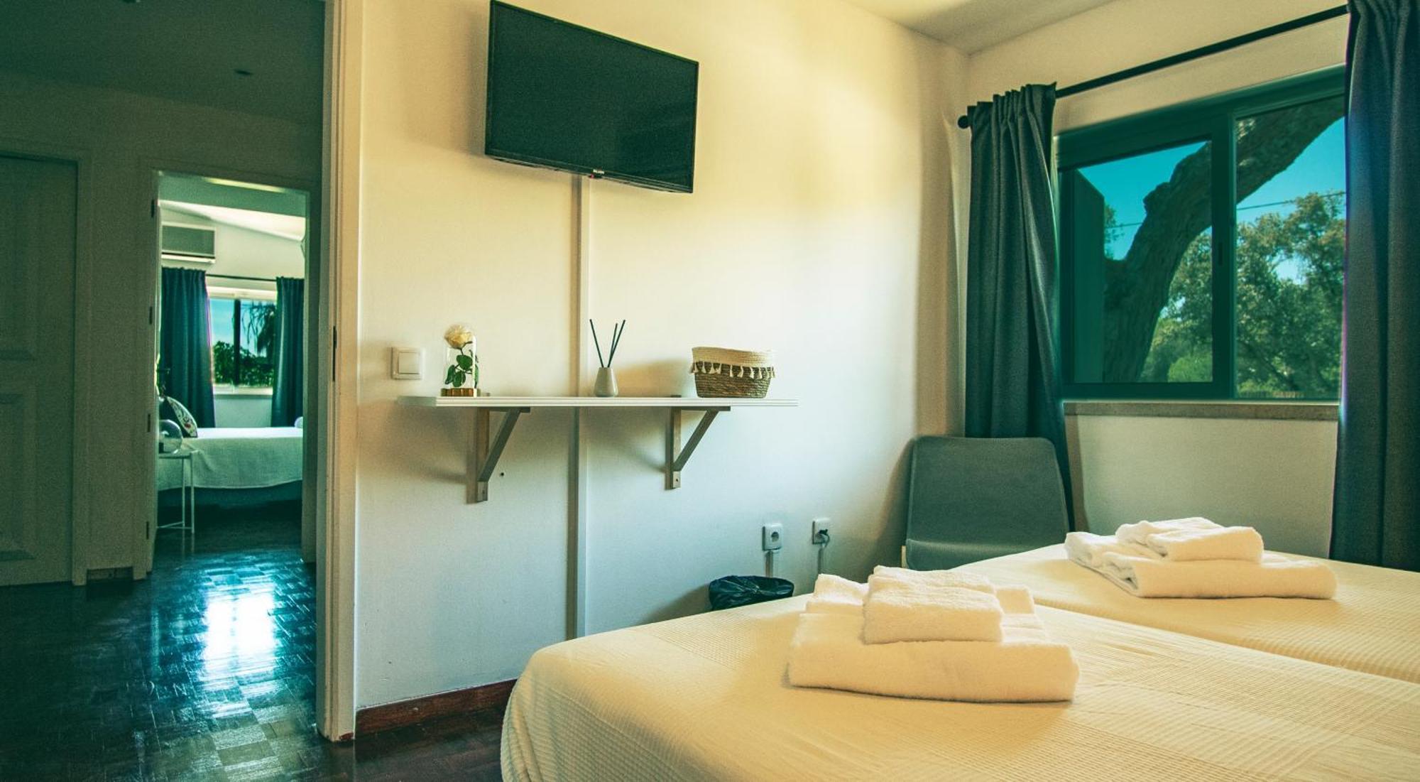 Pine House - Faro Airport, Beach And City Center Zewnętrze zdjęcie