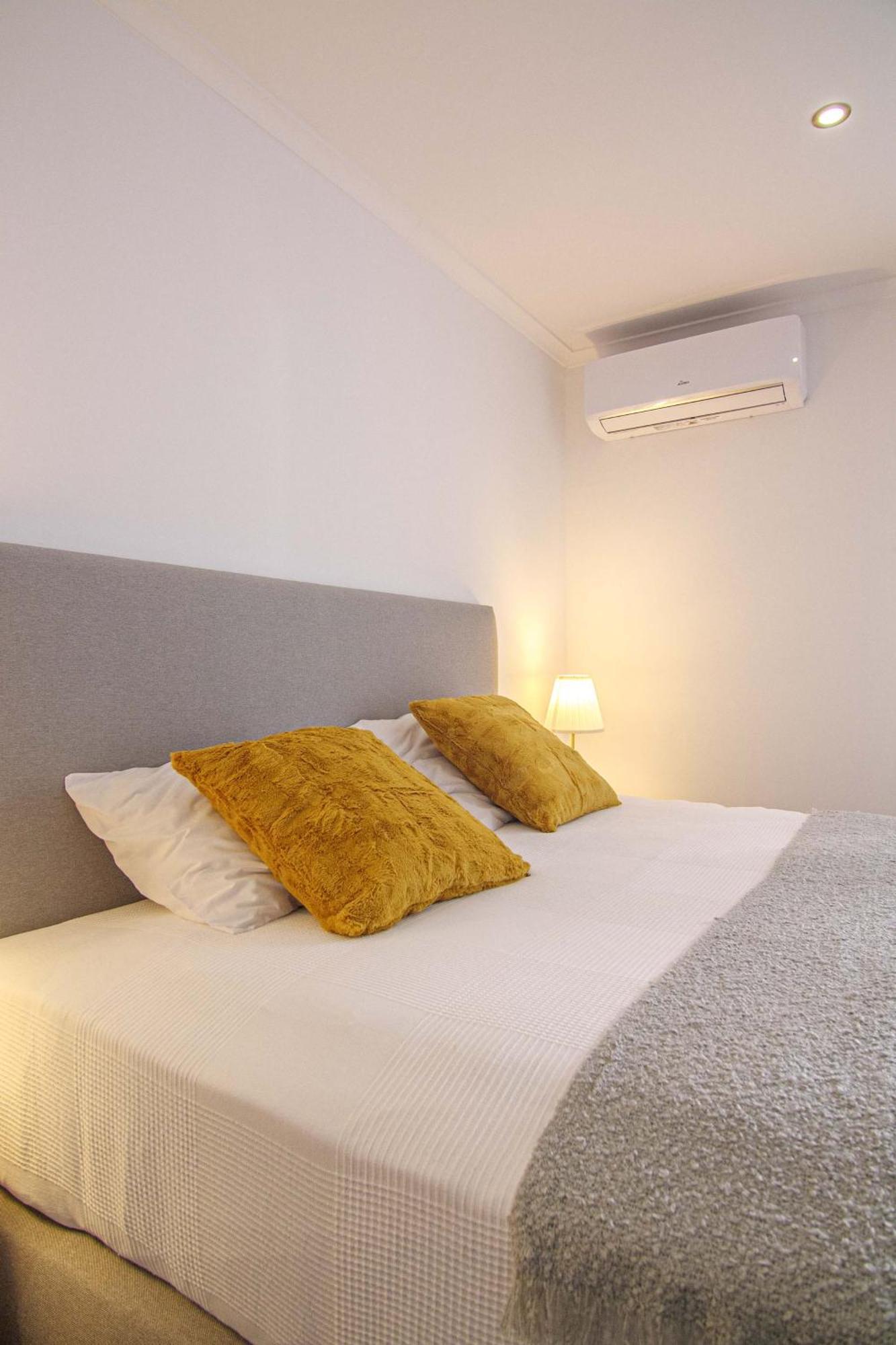 Pine House - Faro Airport, Beach And City Center Zewnętrze zdjęcie
